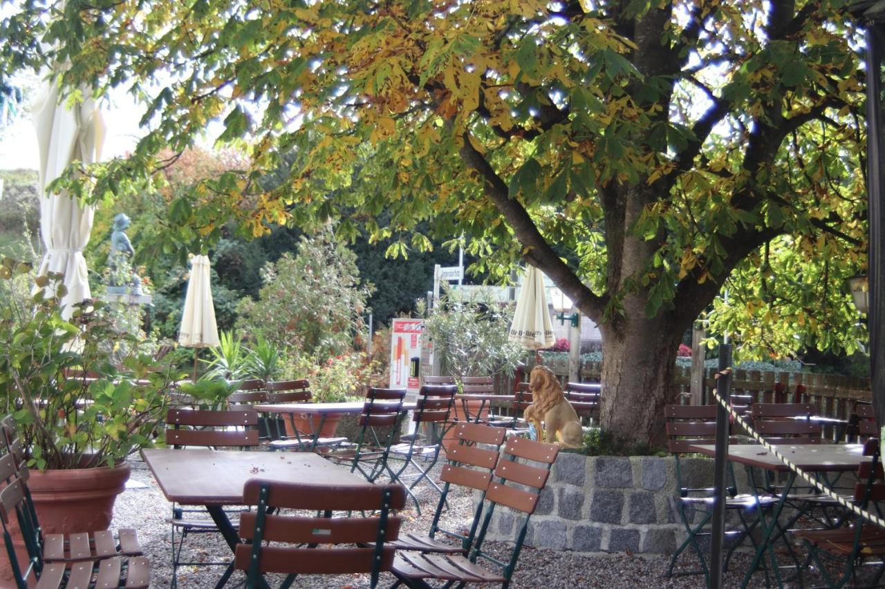 Landhotel Gasthof Huber Merching Bagian luar foto
