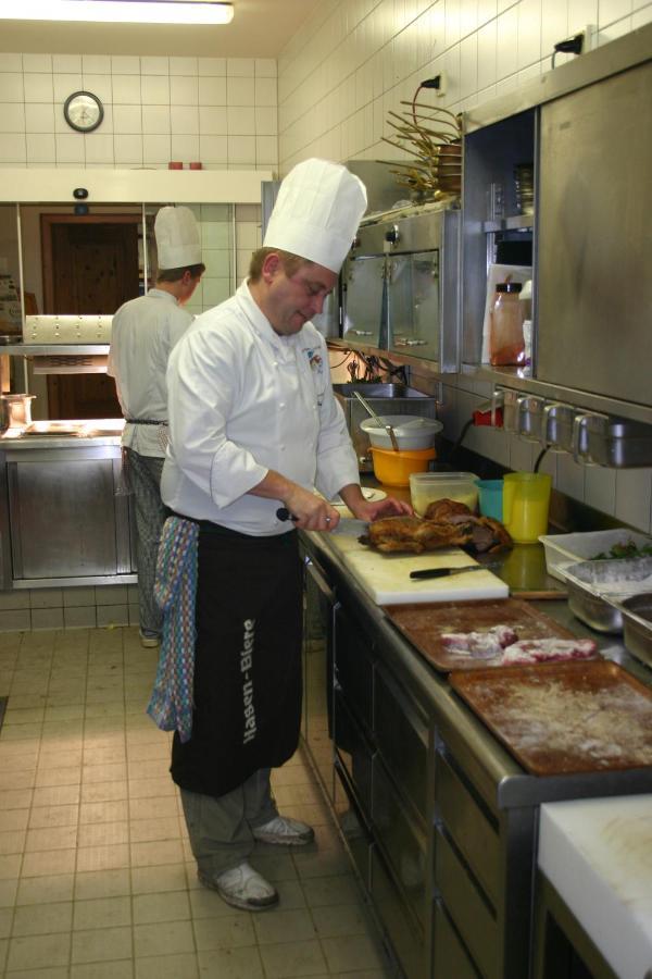 Landhotel Gasthof Huber Merching Bagian luar foto
