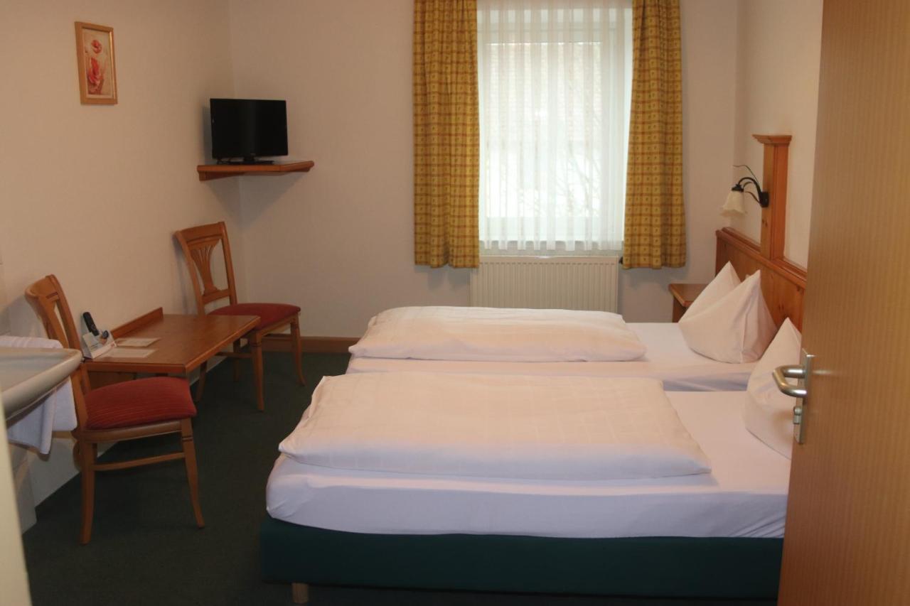 Landhotel Gasthof Huber Merching Bagian luar foto
