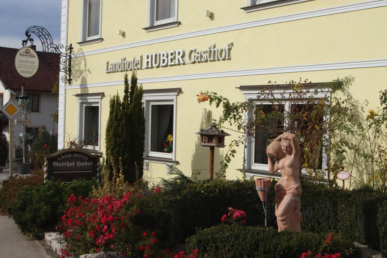 Landhotel Gasthof Huber Merching Bagian luar foto